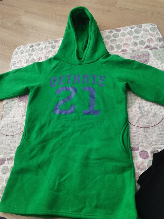 休闲运动卫衣，带一层棉xs