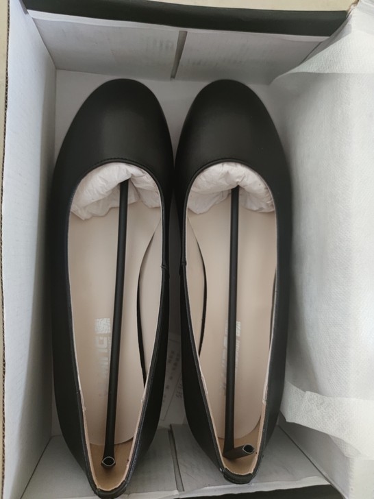 坡跟工鞋  全新