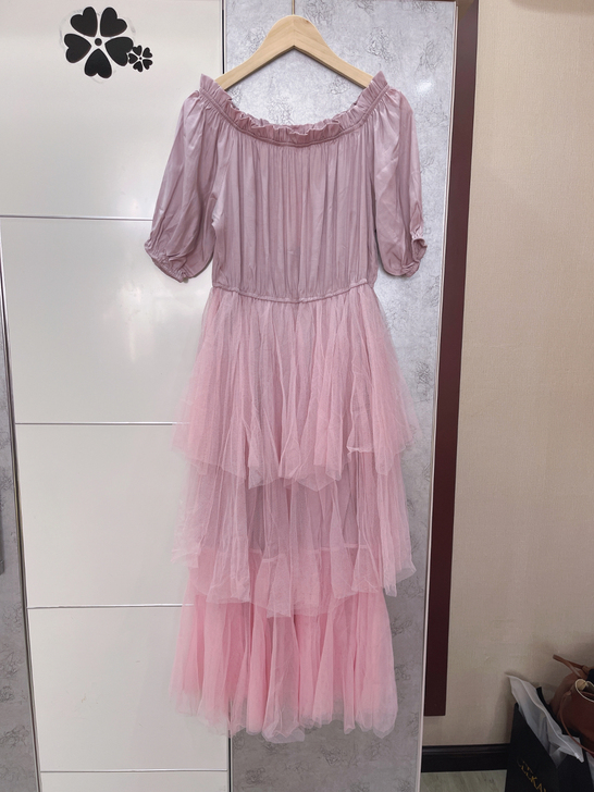 全新均码粉色蛋糕裙,可圆领可一字肩,特价2...