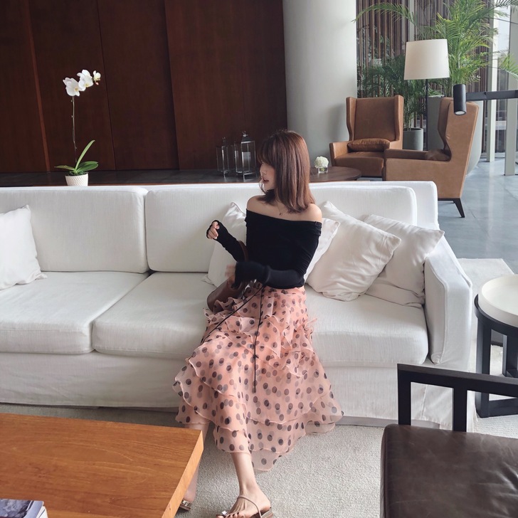 jill大姐姐 波点蛋糕裙露肩露背上衣