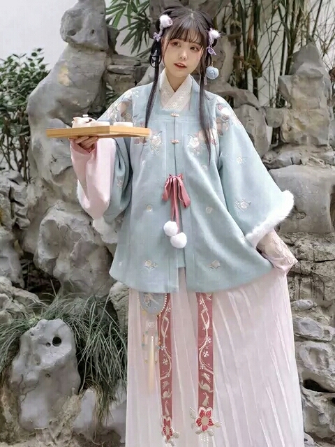 远山乔【胭脂红釉】明制汉服秋冬方领半袖披袄...