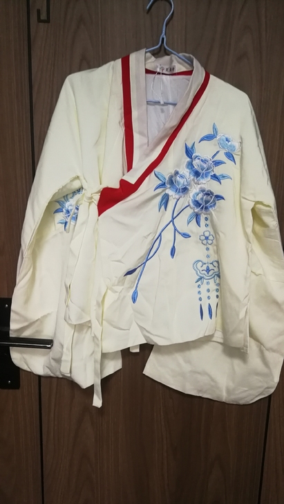 闲置袄裙俩件套，不退不换，拍后即默认，介意...