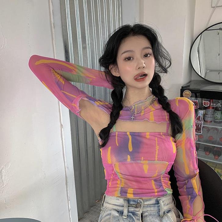 可爱少女心彩虹撞色吊带洋气网纱小心机设计感...