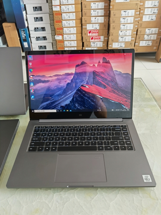 小米pro 15.6全面屏，IPS，高色域...