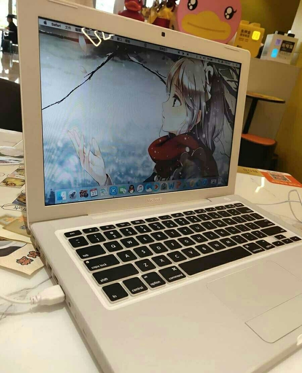 转女生个人自用i 5高配笔记本电脑macb...