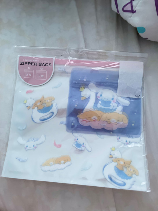 Pvc收纳袋薄款玉桂狗款，不议价，非诚勿扰！