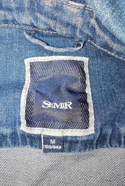 森马夹克，m号。