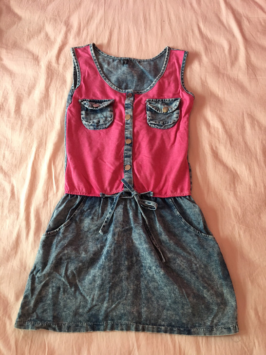 牛仔无袖连衣裙,均码,本人走的是中性风,生...