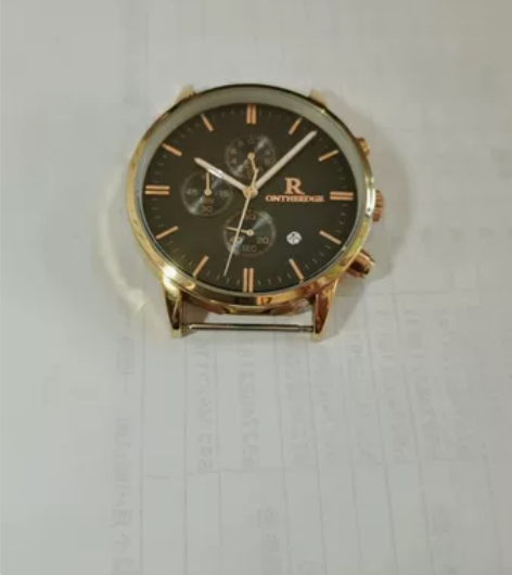 瑞之缘018手表走时精准正常，刚刚换好的电...