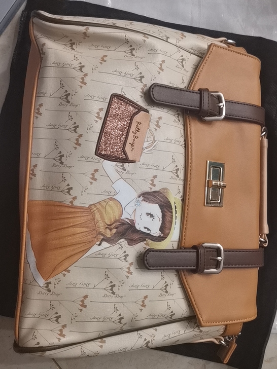 全新Betty boop贝蒂包包，疯疯直播...