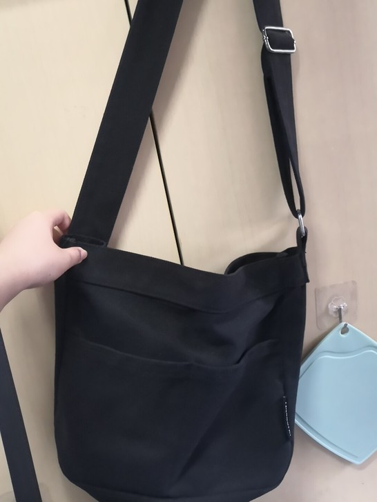 黑色帆布包,多口袋,毕业了出