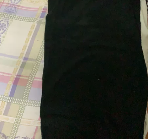 黑色，长款冬天用围巾，手感舒服 黑色，长款...