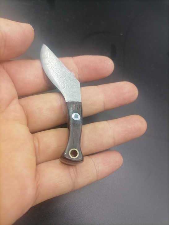 手工制作大马士革钢尼泊尔军刀，手工制作完美...