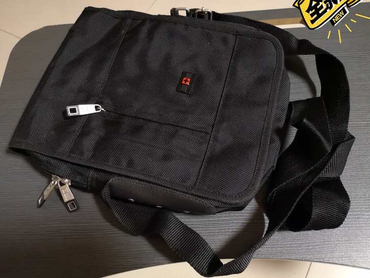 军刀 品牌 男士斜挎包