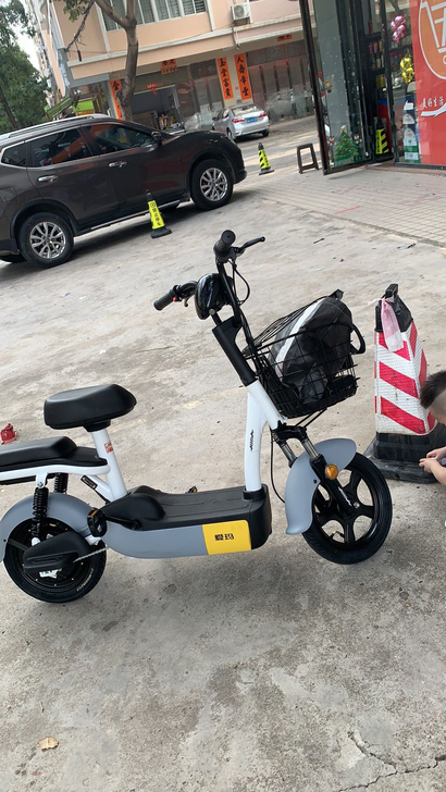 爱玛电动车 没有使用多长时间 保护很好