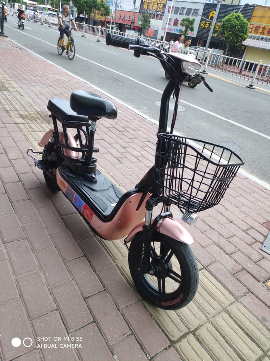 爱玛电动车  48v爱玛电动车，自家用的车...