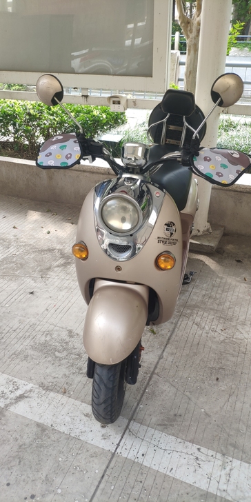 爱玛 60v电动车，车子好骑，电瓶刚换的，...