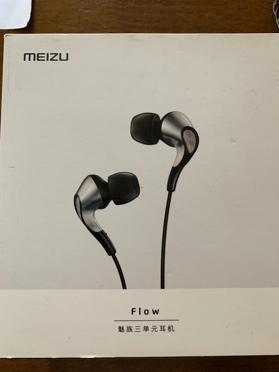 出一个魅族Flow三单元耳机，第一版的娄氏...