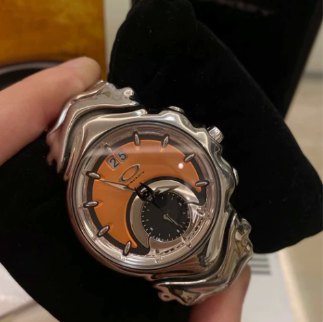Dakley 法官  橙色、蓝色、黑色表盘...