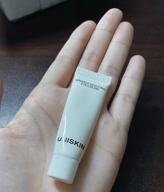 出UNISKIN优时颜微笑眼霜6g 两个