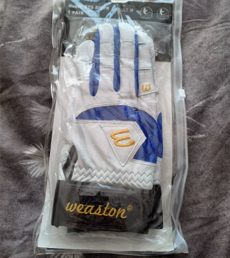 棒球挥杆真皮手套一副，不打棒球了，转让，正...