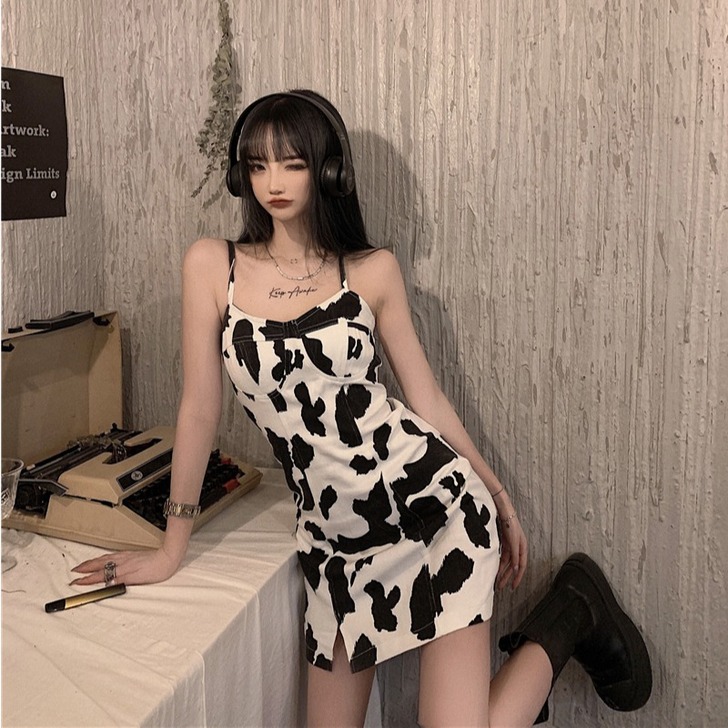 连衣裙2021春秋新款气质收腰显瘦奶牛裙纹...