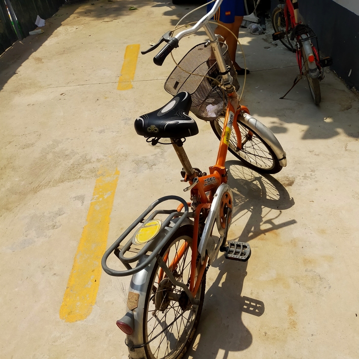 永久折叠女士自行车出售，成色还行，20寸，...