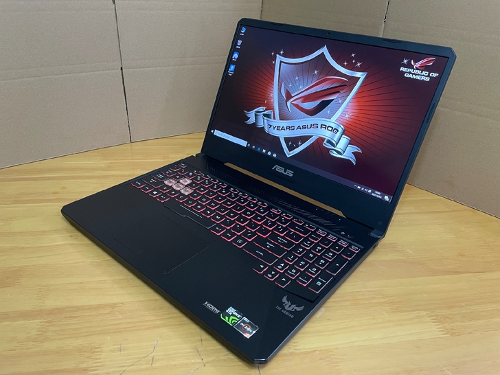 9.9新 华硕飞行堡垒7 FX95DT,1...
