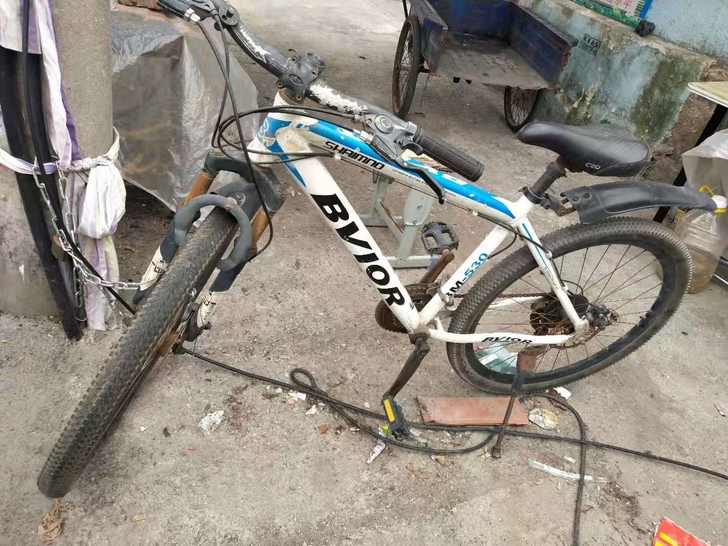 变速自行车 低价转让 八层新 需要的...