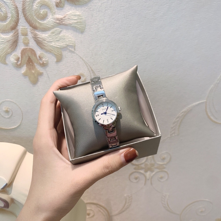 闲置歌迪手表女学生ins韩版简约防水女士表...