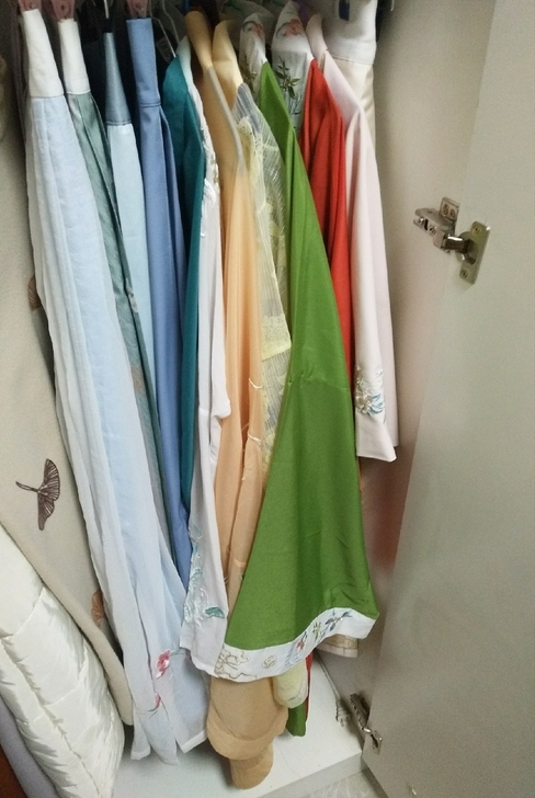 出汉服 大部分都是全新仅试穿