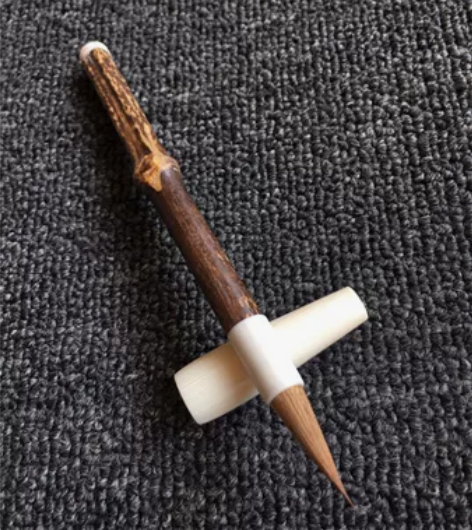紫竹纯狼毫毛笔,口径0.7厘米,出峰2.5...