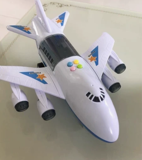 儿童玩具，全新，早教飞机。 尺寸很大，尾巴...