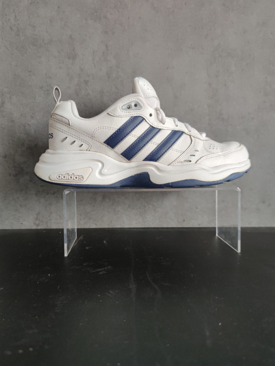 42.5码阿迪达斯adidas休闲运动鞋m...
