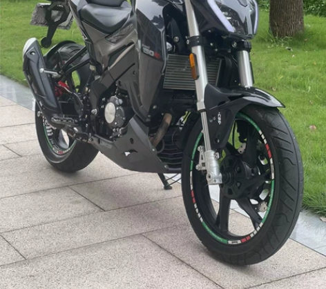 最新到货贝纳利小迅龙150S，车况极品，声...