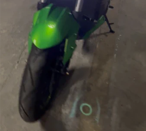 已上牌！转让摩托车+马鲁申头盔，我老婆不让...