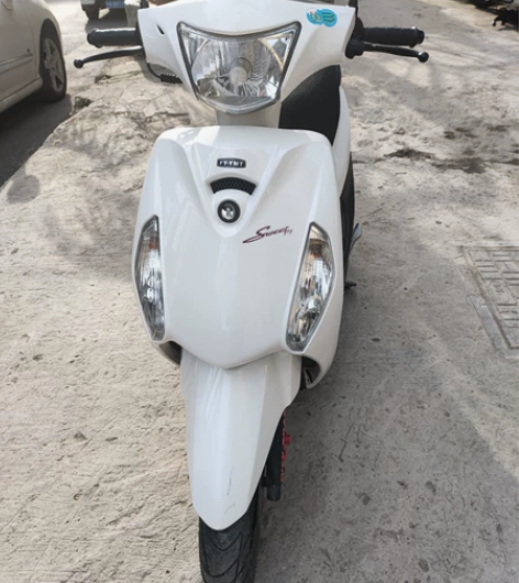 雅马哈飞鹰50 市区蓝牌，成色如图，当活车...