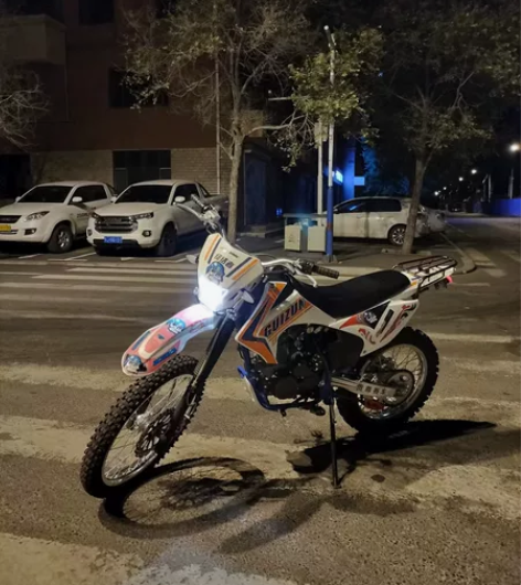 贵尊终结者z3,二百五十cc风冷高性能胎毛...