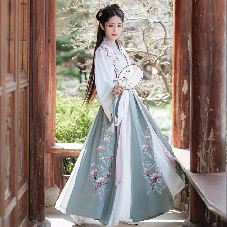 魏晋风汉服买回来试过一次吊牌没拆
