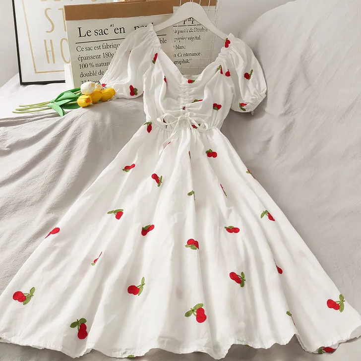 法式小众仙女刺绣短袖连衣裙女学生韩版夏季新...