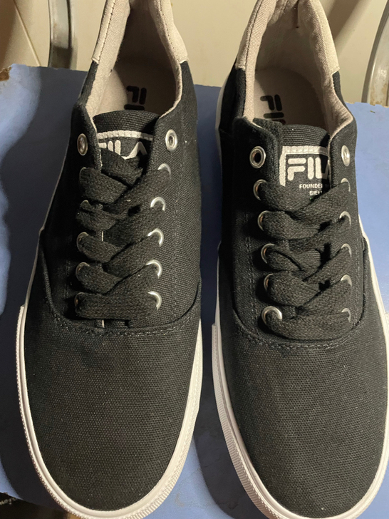 情侣款帆布鞋男女潮流黑色休闲鞋低帮时尚百搭...