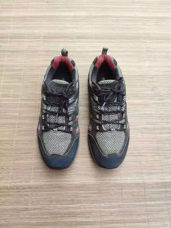 二手骆驼44码登山运动鞋