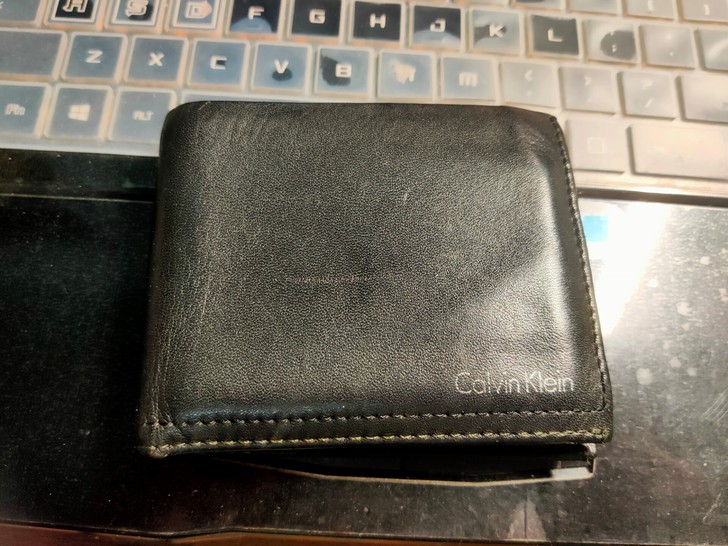 出CK钱夹一个,正品,于2018年年底在墨...