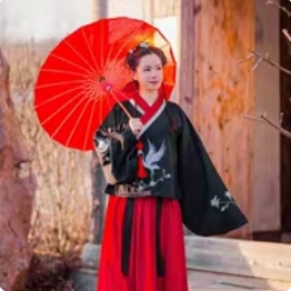 千韵岗家的绝版汉服与鹤游大全套，我是在前娘...