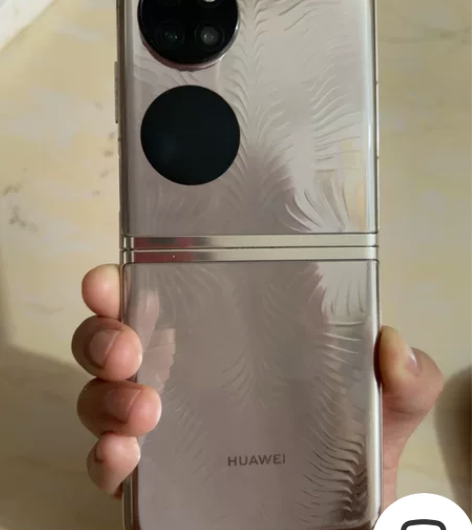 华为p 50pocket,还在质保期,12...
