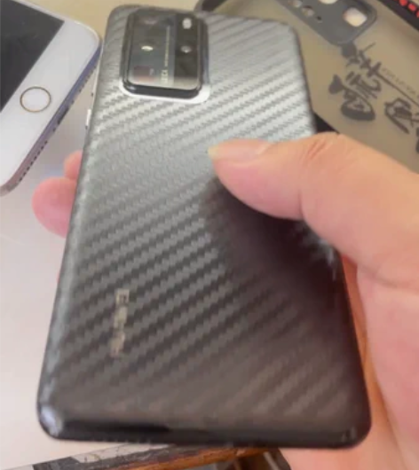 P 40pro。 8+256。更换过外屏。...