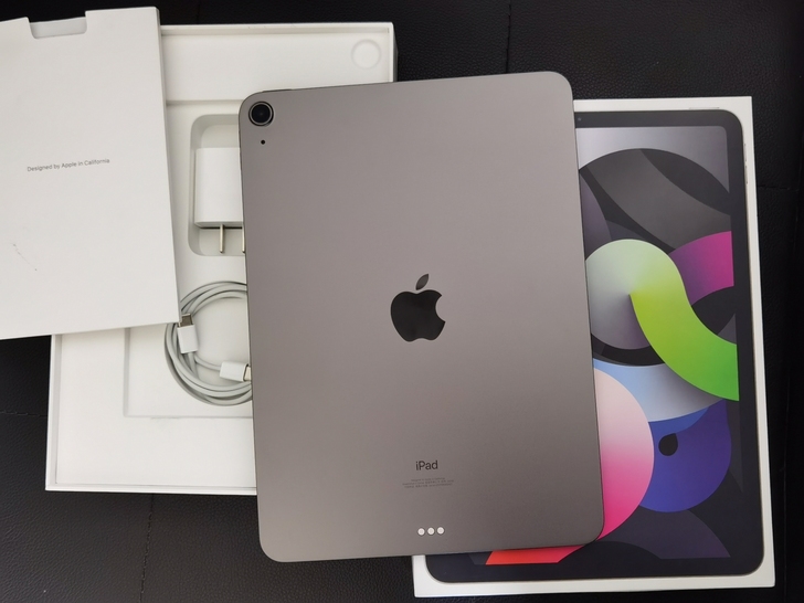 仅充电3次的iPad air4 256G全...