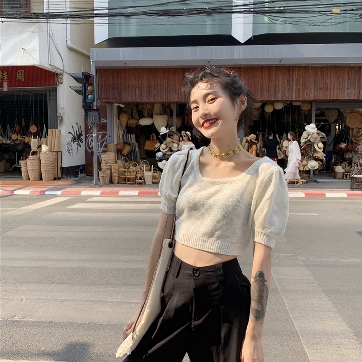 夏季泫雅风方领短款露脐针织短袖t恤女锁骨上...