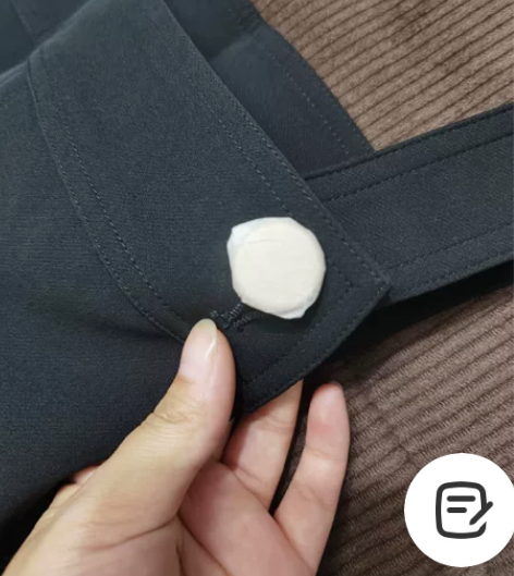 全新工装背带裙减龄神器黑色连衣裙 出闲置物...