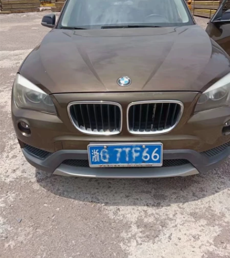 13年宝马X1，2.0自动，全景天窗，电动...